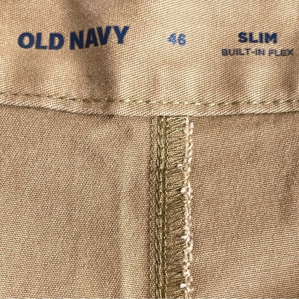 Old Navy Men’s Slim Built-in Flex Rotation Chino Khaki Shorts Size 46